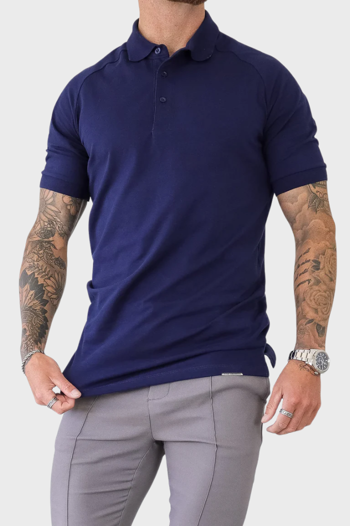 Polo básica ZIOL Vettel branca para guarda-roupa cápsula