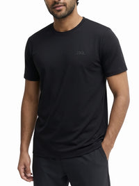 Camiseta Ziol Pima SilkTouch Preto masculina em algodão peruano Pima, vestida pelo modelo, foto 2